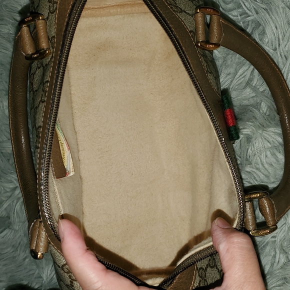 ๐ SOLD ๐ Gucci Vintage Boston Bag - Picture 10 of 14